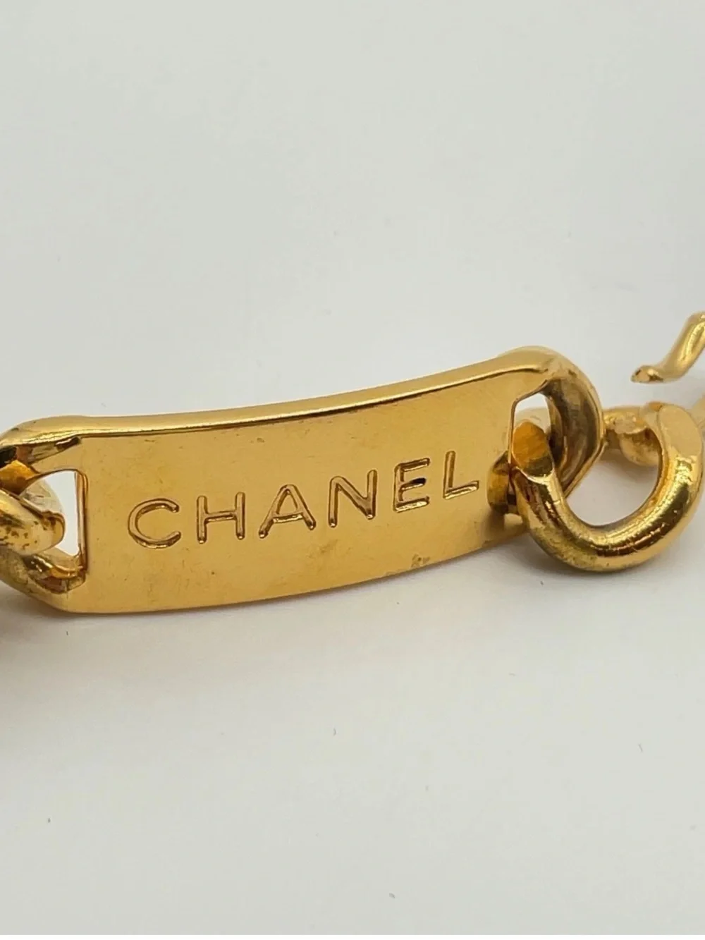 CHANEL gross weight